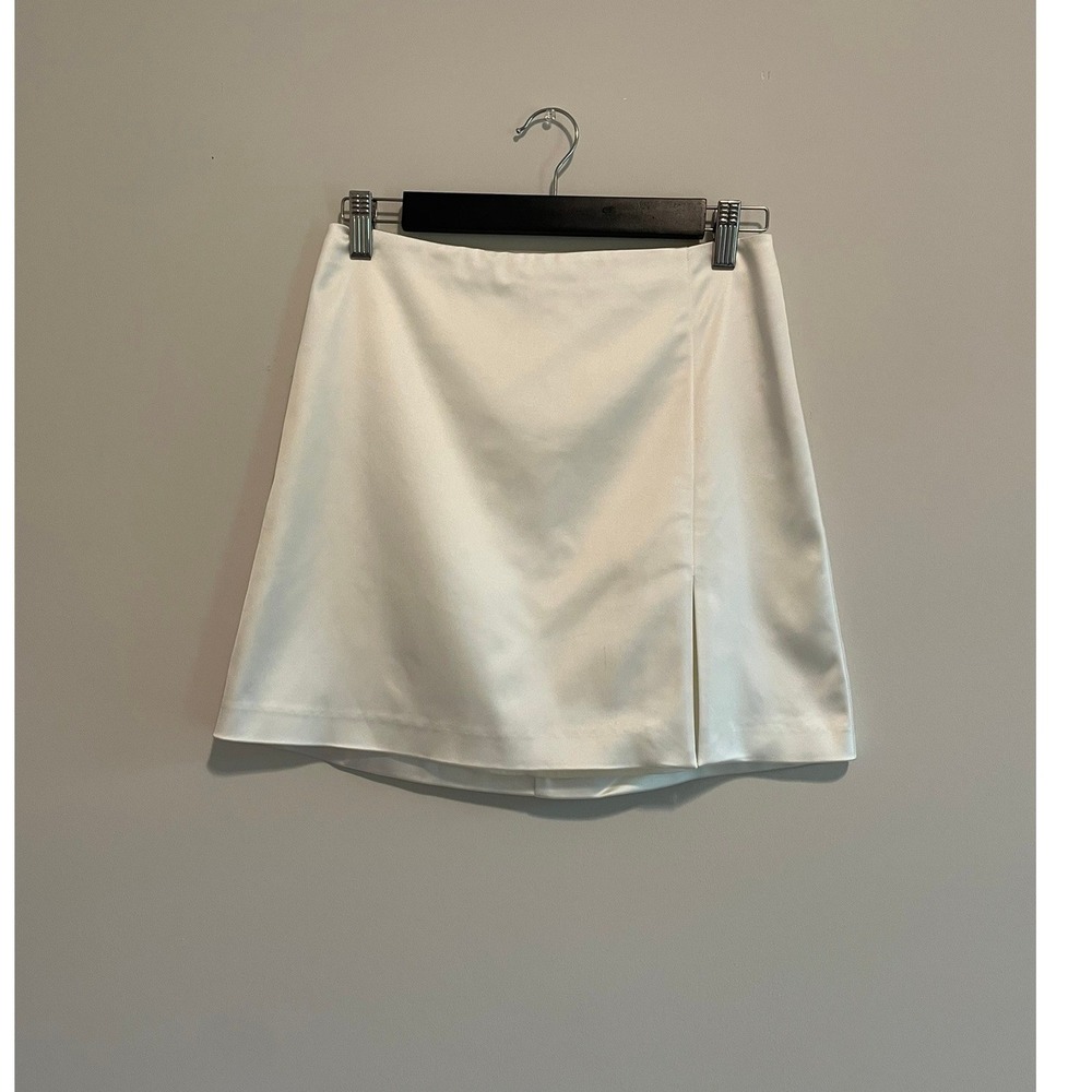 Sunday Best Aritzia White Satin Mini Skirt Side Slit Size 4 Clean Girl Summer